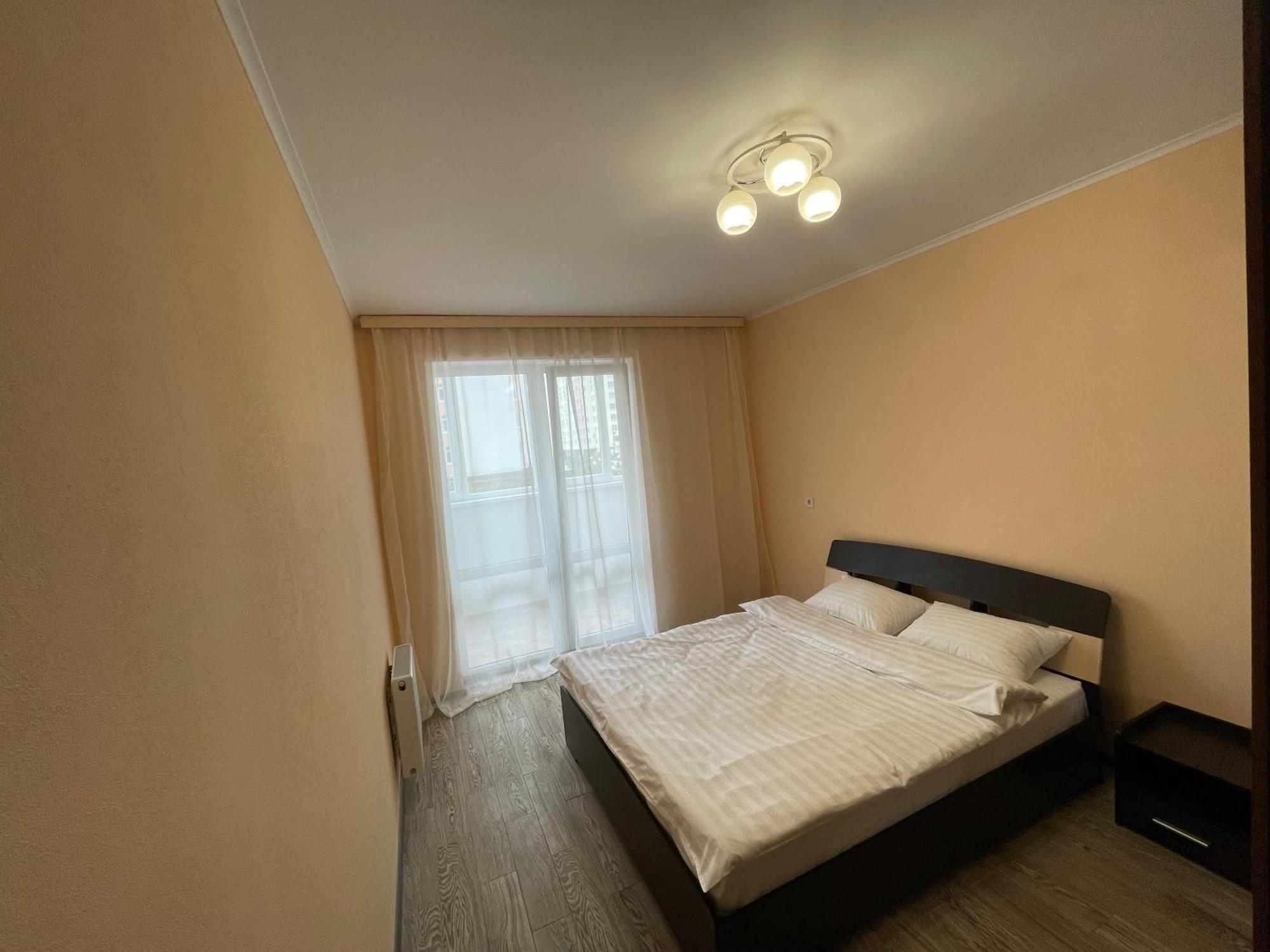 Apartment Voskresenska 18 , Парковые Озера Kijev Kültér fotó