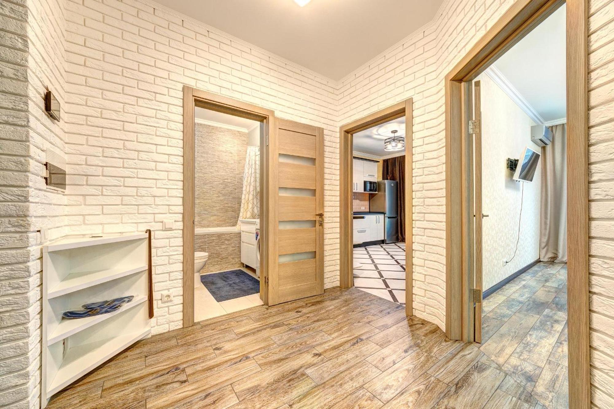 Apartment Voskresenska 18 , Парковые Озера Kijev Szoba fotó