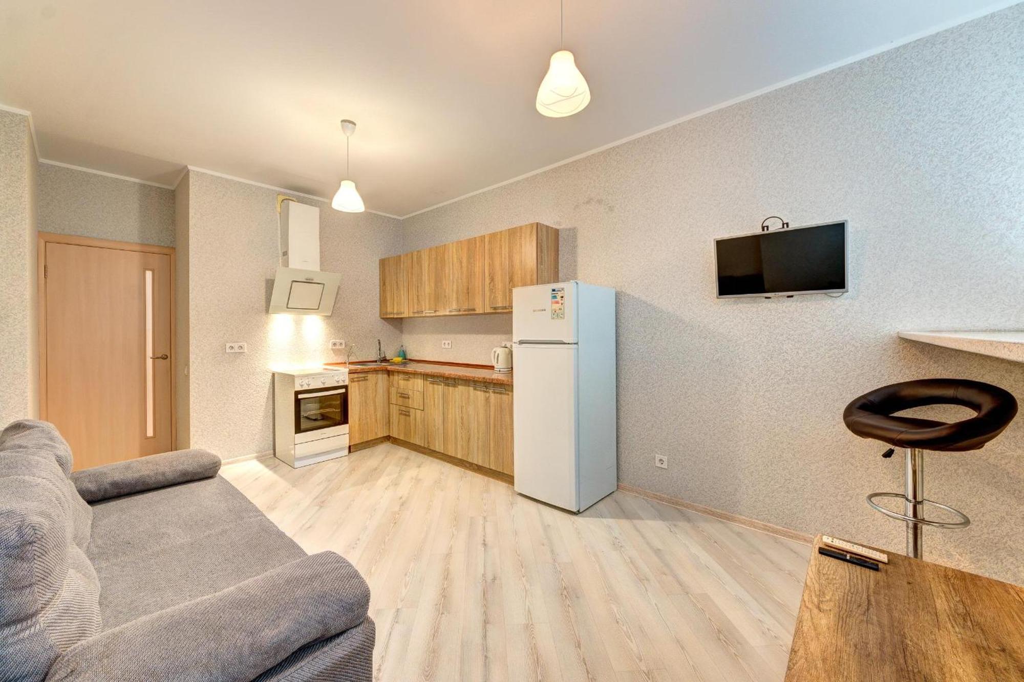 Apartment Voskresenska 18 , Парковые Озера Kijev Szoba fotó